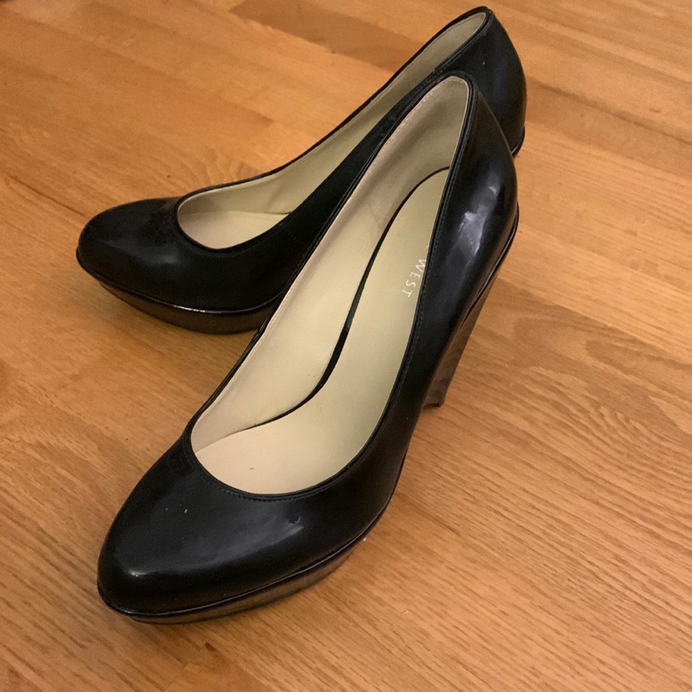 Nine West tall black platform wedge heels. Shiny black.